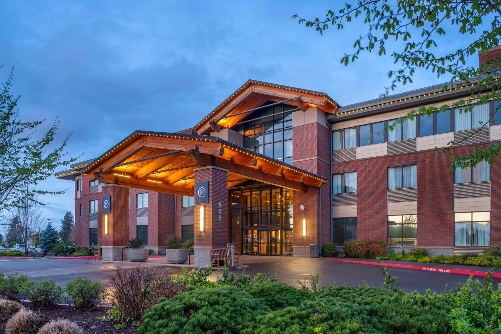 Best Western Premier Boulder Falls Inn Lebanon Exteriér fotografie