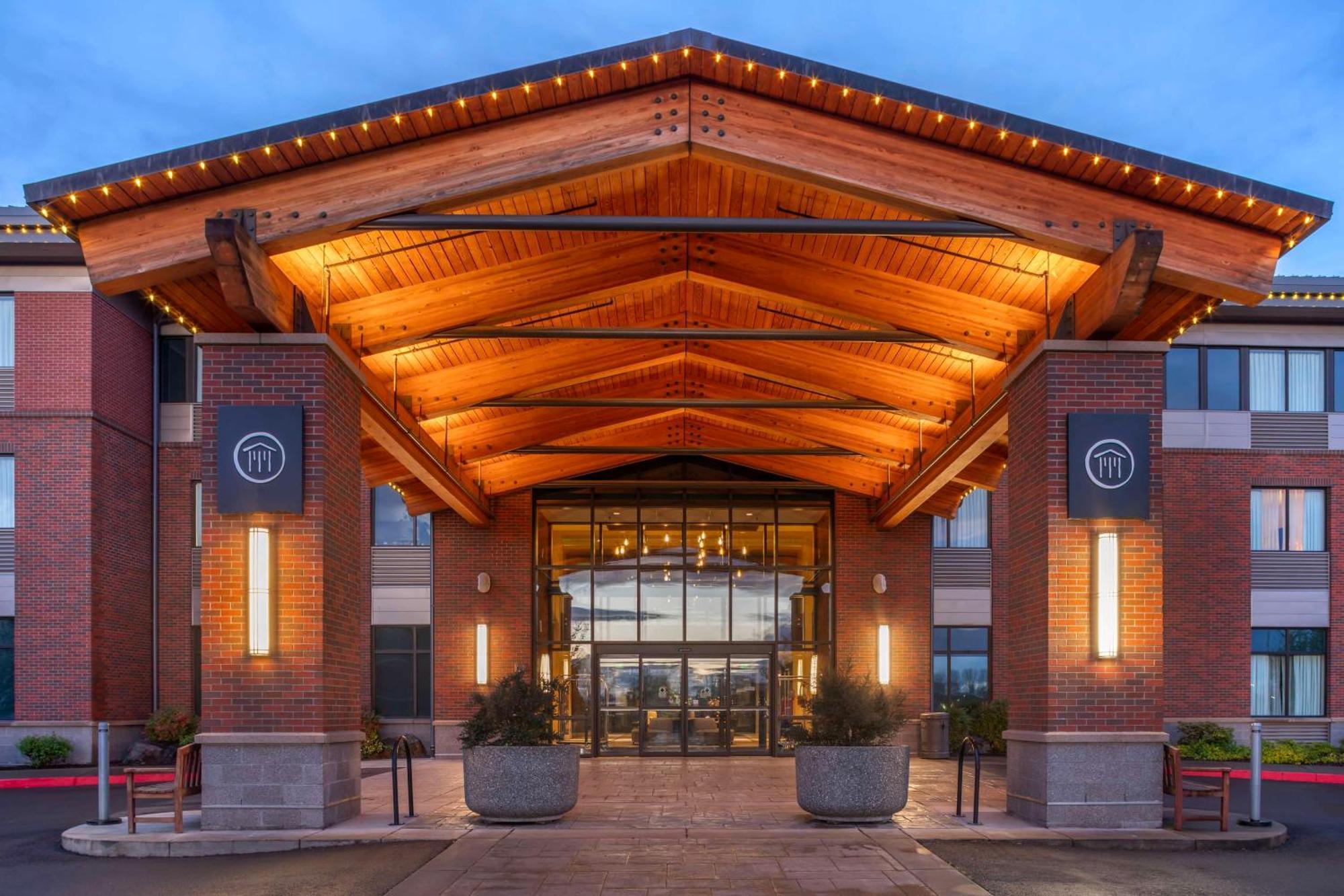 Best Western Premier Boulder Falls Inn Lebanon Exteriér fotografie
